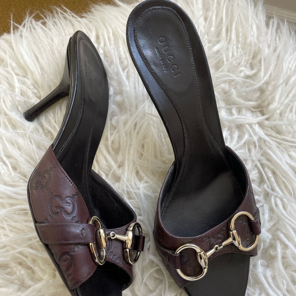 Authentic Gucci horsebit monogrammed mules! - Picture 5 of 7